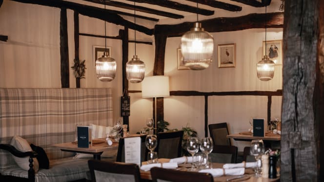 The Wyvern Restaurant at The Kings Arms Hotel - 5