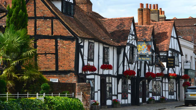 The Wyvern Restaurant at The Kings Arms Hotel - 9