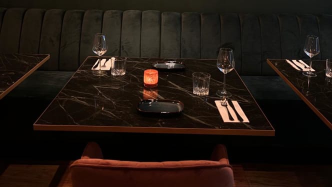 Seven Spices Indian Restaurant - 8