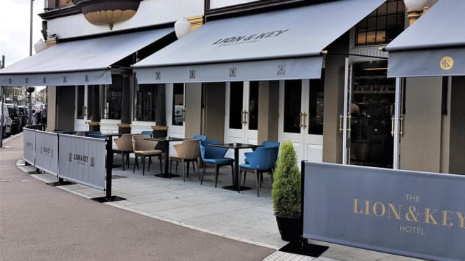 The Lion & Key Cafe Bar Grill - 9