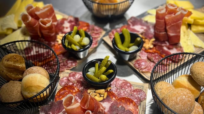 Restaurant Swing - 2