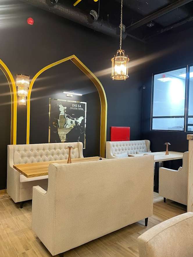 Smaki Indii Restaurant & Shisha Bar - 2