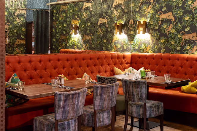 Riva Bar & Restaurant - Hale - 4