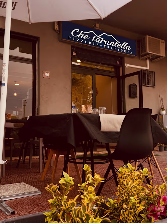 Che Tarantella Pizzeria - 0