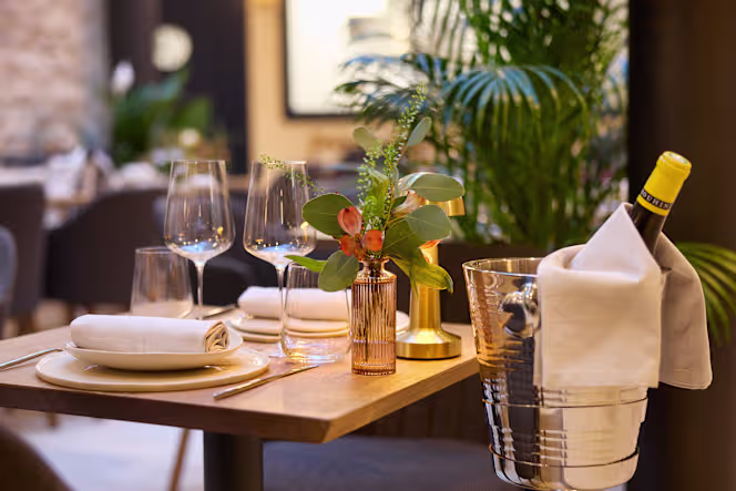 LUC Restaurant - 3