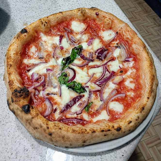 Pizzeria La Partenope - 9