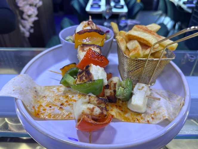Omnia Restaurant - 5