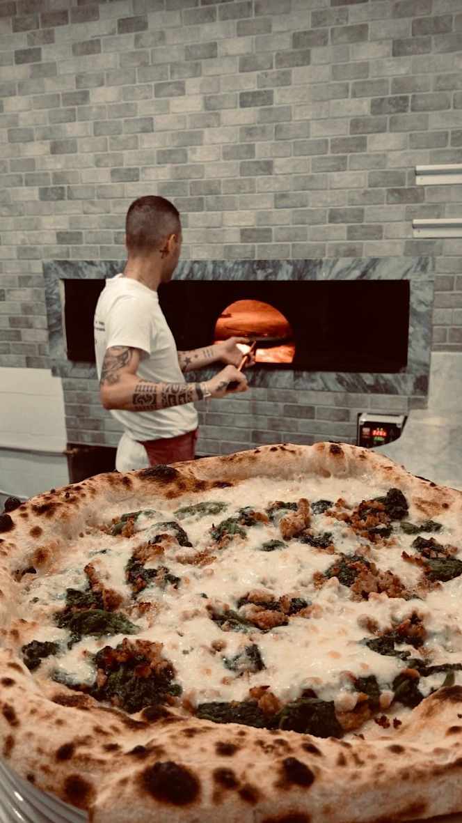 Pizzeria Napoletana Reginè - 1