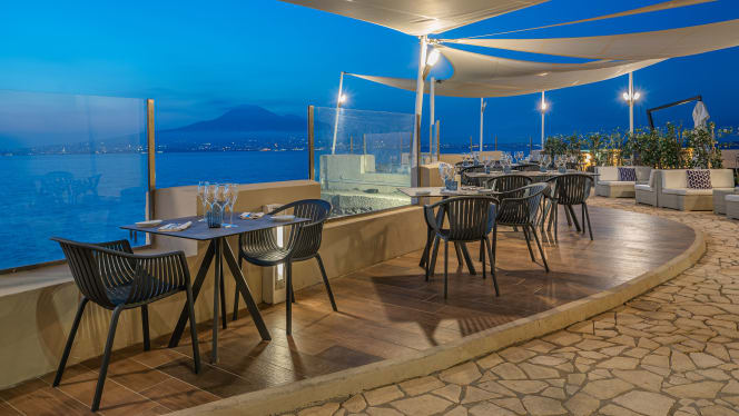 Blu Stone Restaurant - 7