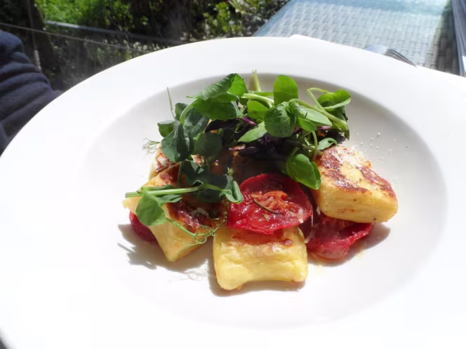 The Garden Bar and Restaurant - 2