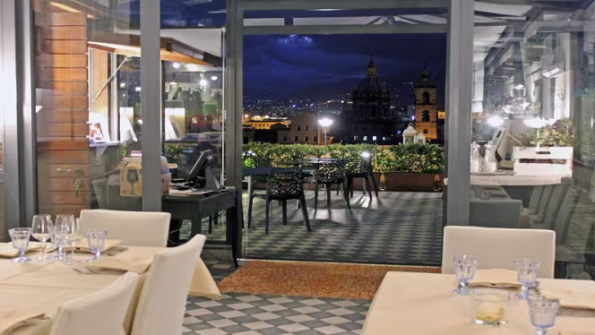 Seven Restaurant Roof Top Garden - 9