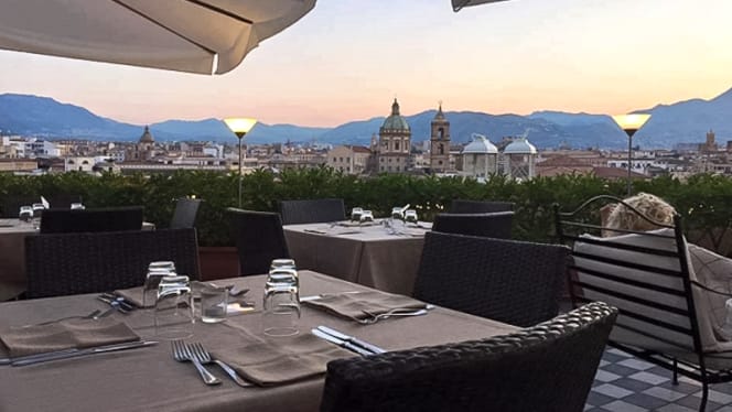 Seven Restaurant Roof Top Garden - 7