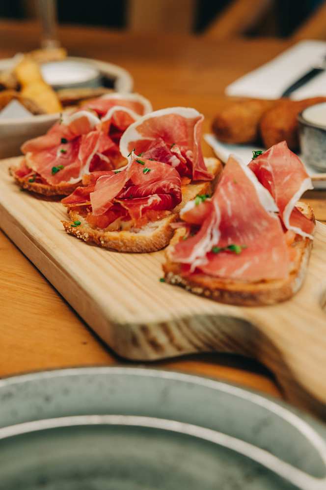 Memmo Alfama Wine Bar & Terrace - 2