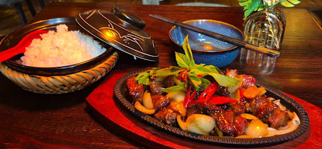 TALY Kitchen & Bar - 1
