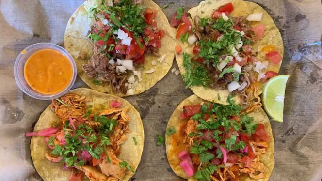 La Taqueria by Los Primos - 4