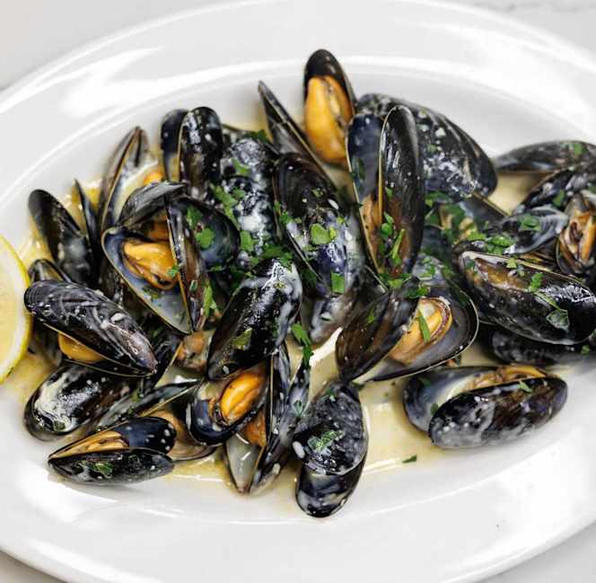 Burlingtons Fish & Restaurant - 6