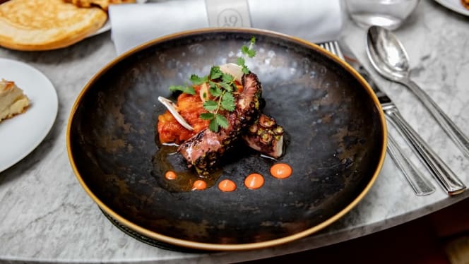 Le Patio du Prince de Galles - Paris - 1