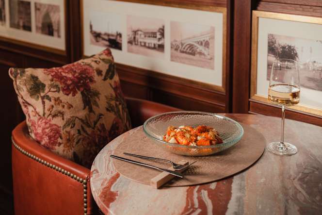 Trotamundos - Only You Sevilla - 0