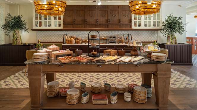 Trotamundos - Only You Sevilla - 1