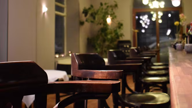 Taj - Indian Restaurant & Bar - 5