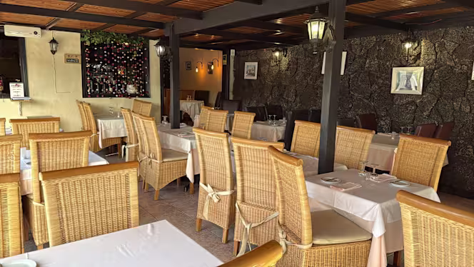Bistro Montmartre - 1