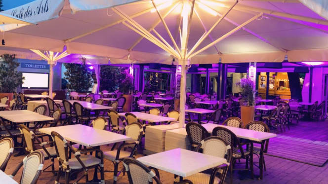 Le Café des Arts - 8