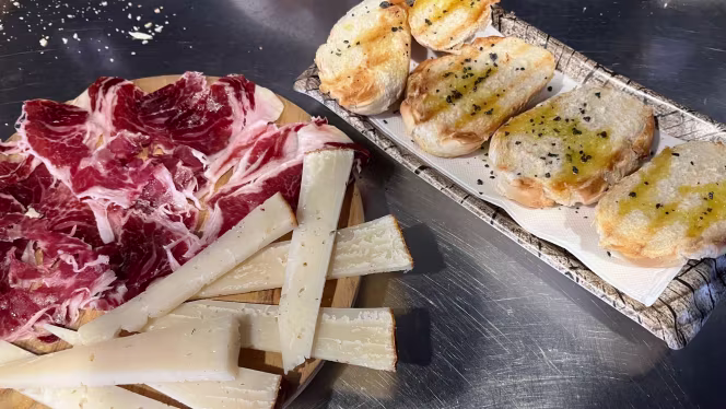 Taberna Esquina Treinta y Dos - 4