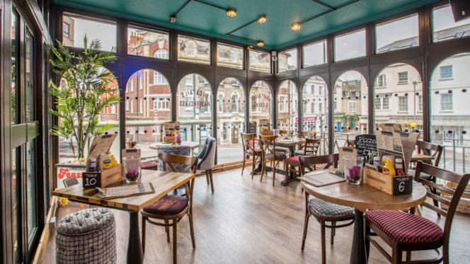 Rendezvous & Royal Oak Weymouth - 8