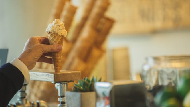 Claus Eismanufaktur & Deli Stuttgart - 3