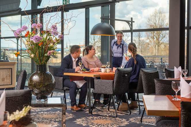 Restaurant Wintergarten: Maritim Hotel Dresden - 1