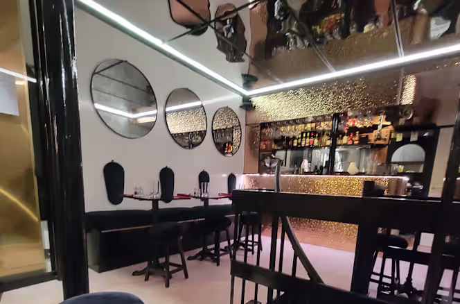 Pouët-Pouët - Restaurant - Paris