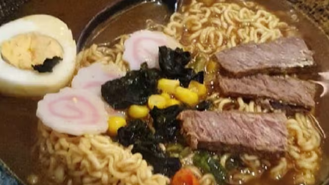 Moji Sushi Portici - 3