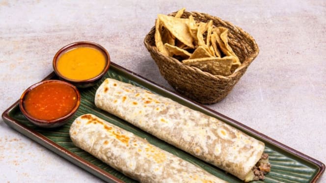 La Soldadera Mezcalería - 6