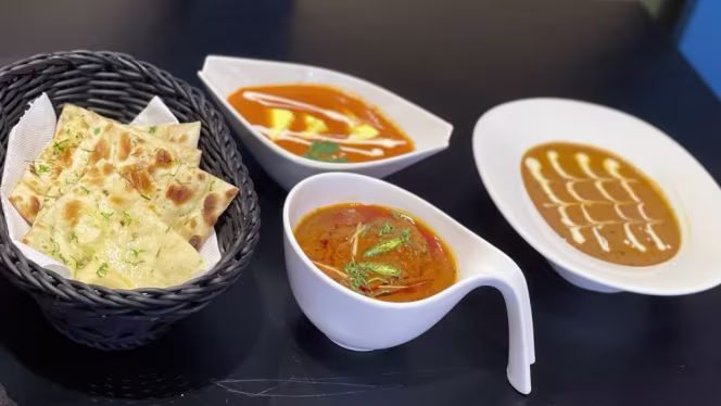 Tulsi Indian Restaurant Centrum - 2