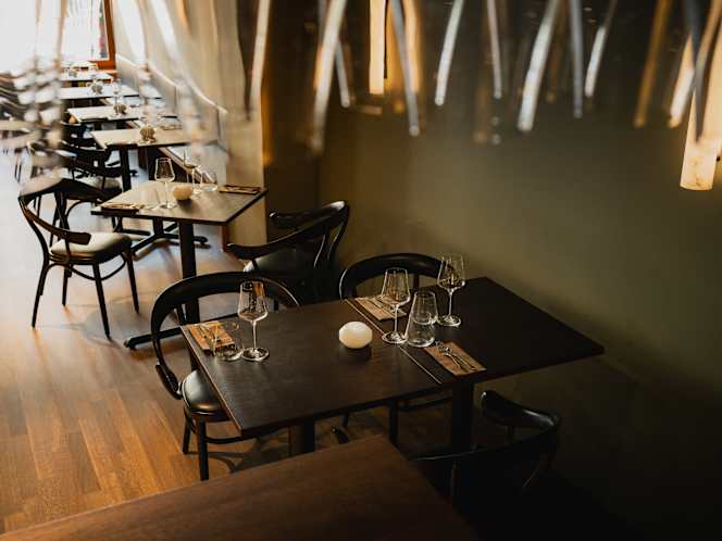 Burgunder Taverne - 1
