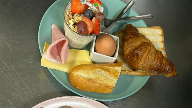 Cosy the Dutch Kitchen - 3