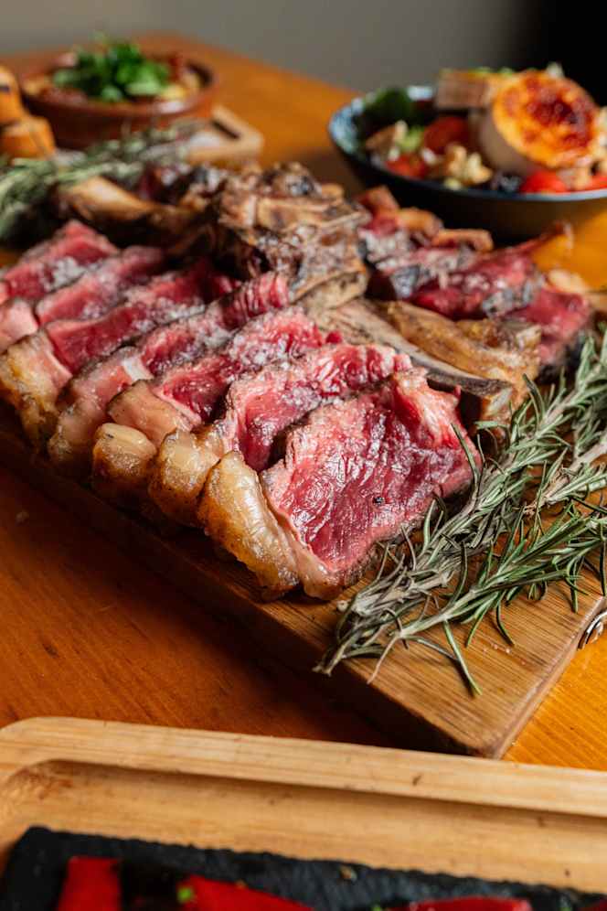 Angus Grill Steakhouse Brasserie - 8