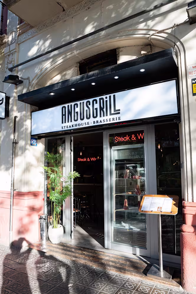 Angus Grill Steakhouse Brasserie - 2