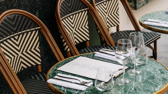 L'Almanach - Paris - 5