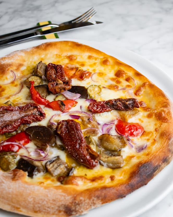 Tonda Pizza&Cocktails - 1