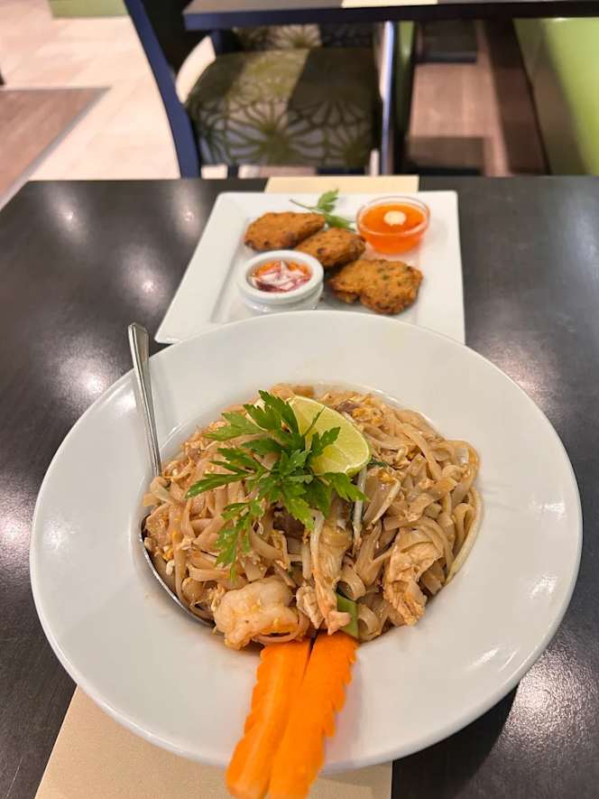 Coriander Restaurant - Indian and Thai food Chorlton - 6
