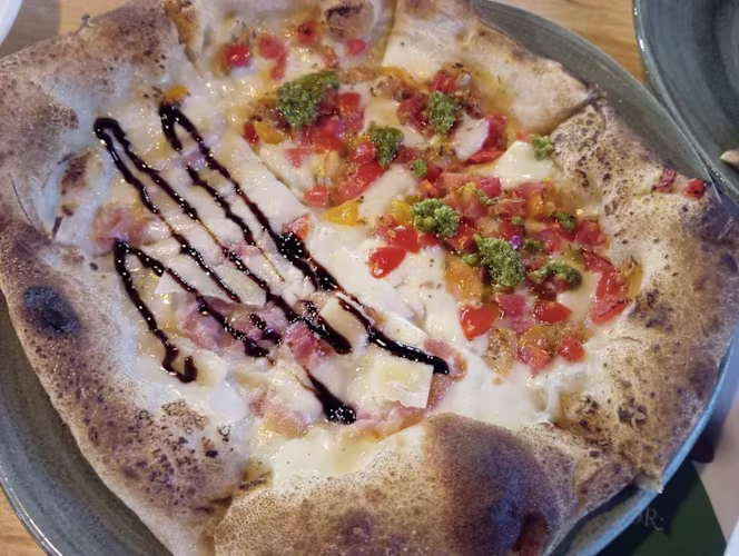 Villa Toscana Pizzeria - 7