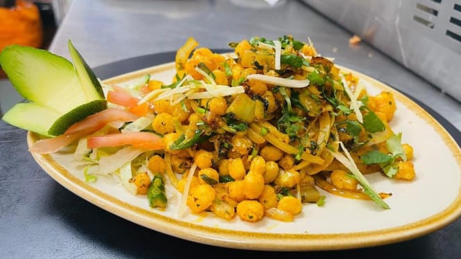 Chilis Indian & Indo-Chinese Restaurant Reading - 0