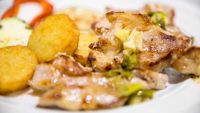 La Taberna, Vinos y Tapas - 5