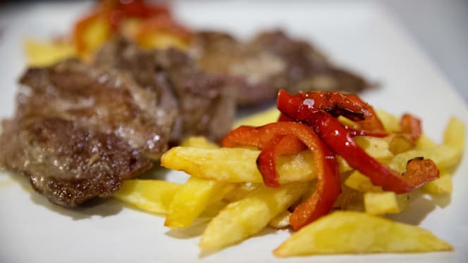 La Taberna, Vinos y Tapas - 9