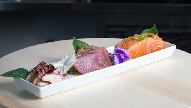 Toshio Food &Music Lounge - 5