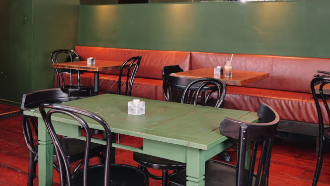 The Greek Embassy - Coffee Bar Kouzina - Weesperzijde - 7