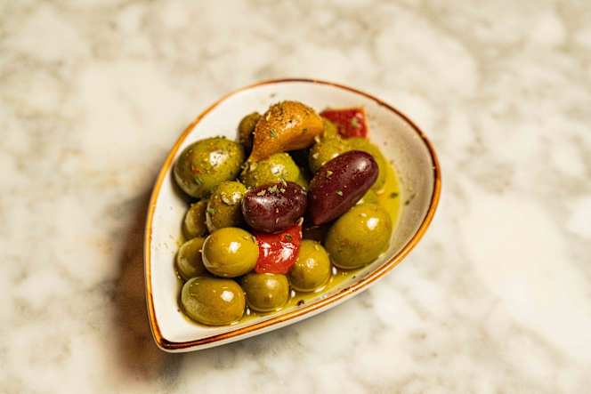 Ultramarinos Steakhouse & Tapas - 5