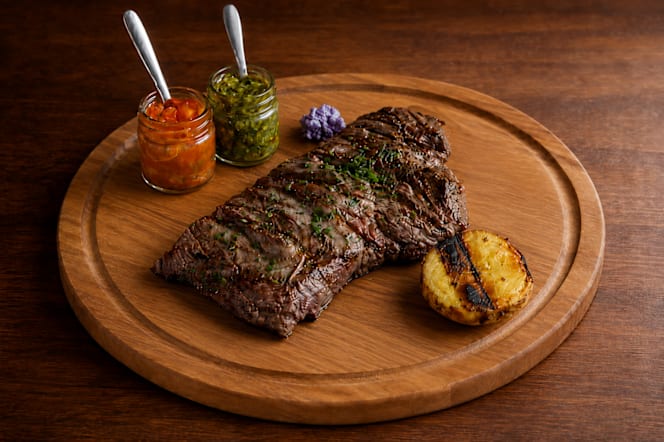 Ultramarinos Steakhouse & Tapas - 2