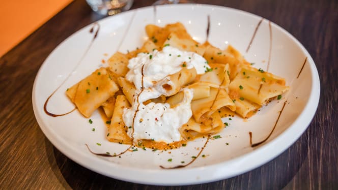 Louis - Brasserie & Pub - 4